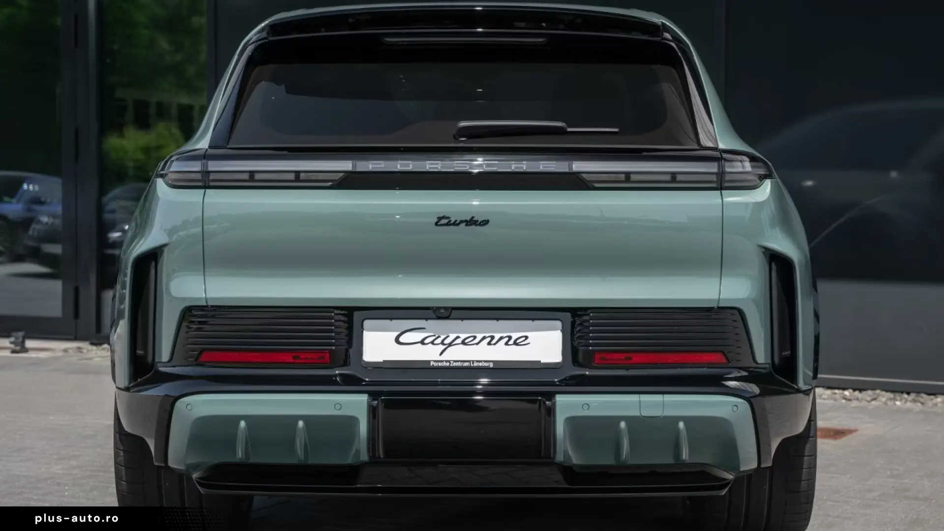 Porsche Cayenne Turbo Electric Burmester Active Ride