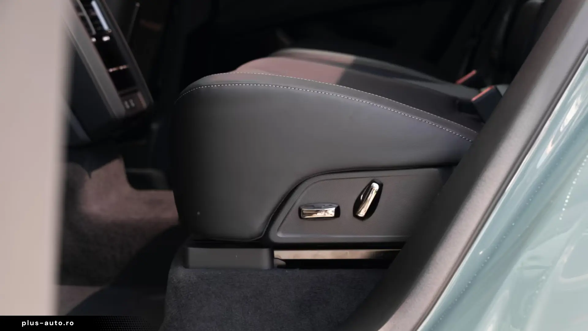 Porsche Cayenne Turbo Electric Burmester Active Ride