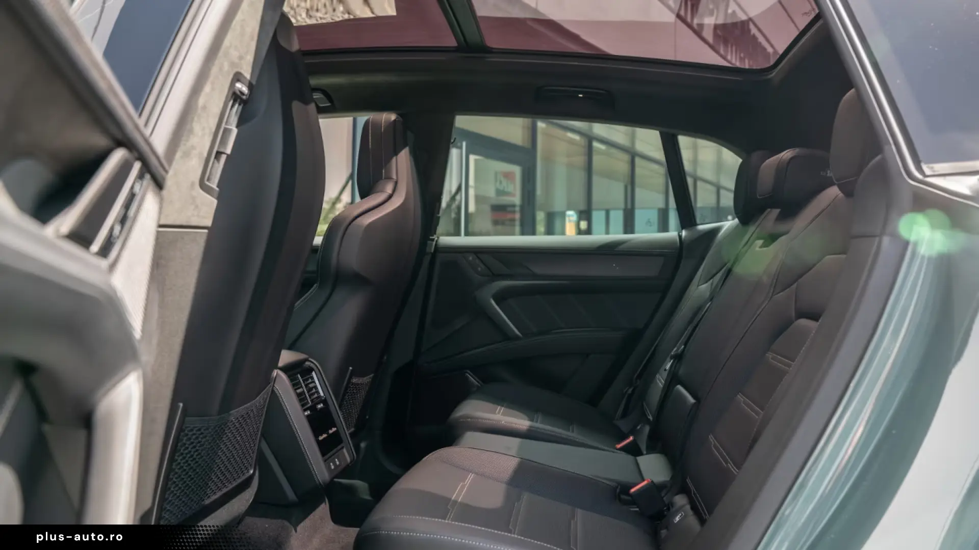 Porsche Cayenne Turbo Electric Burmester Active Ride