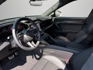 Porsche Cayenne Turbo Electric   Burmester   AHK