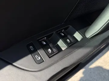 Porsche Cayenne Turbo Electric   Burmester   AHK