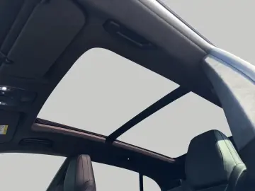 Porsche Cayenne Turbo Electric   Burmester   AHK