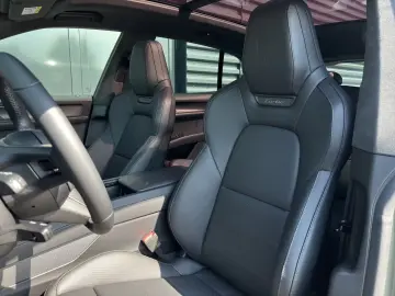 Porsche Cayenne Turbo Electric   Burmester   AHK