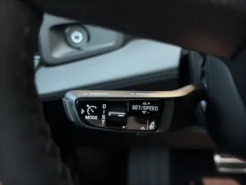 Porsche Cayenne Turbo Electric   Burmester   AHK