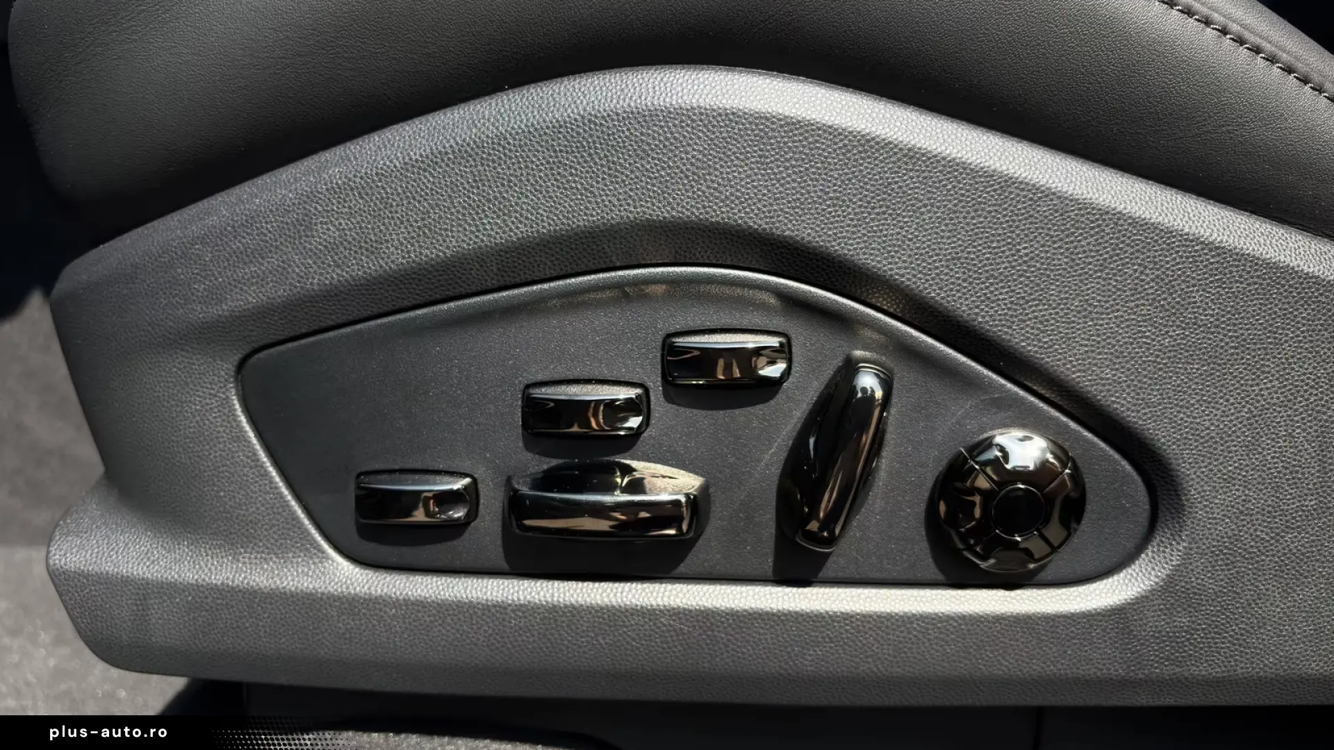 Porsche Cayenne Turbo Electric   Burmester   AHK