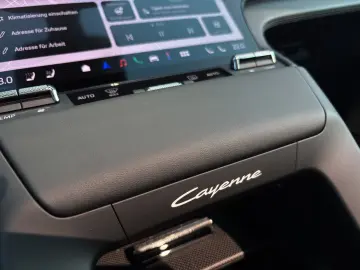 Porsche Cayenne Turbo Electric   Burmester   AHK