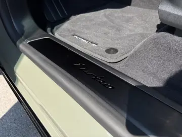 Porsche Cayenne Turbo Electric   Burmester   AHK