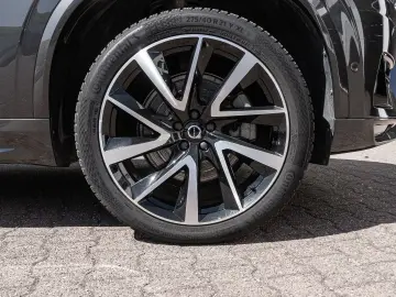 VOLVO XC90 Plus Dark AWD 7-Sitzer
