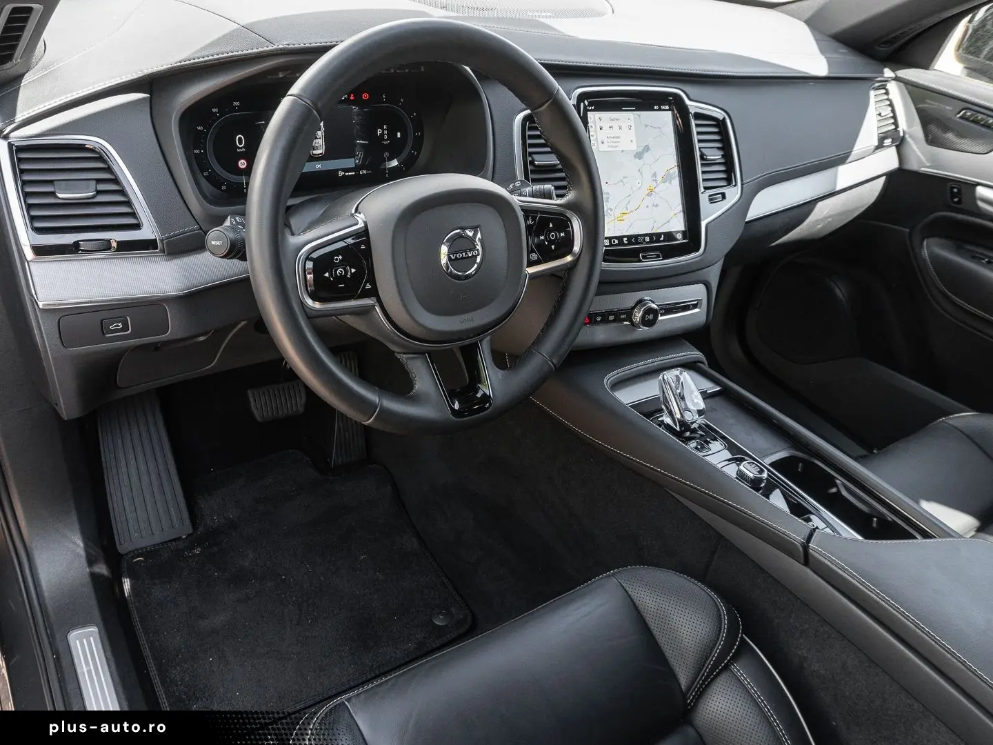 VOLVO XC90 Plus Dark AWD 7-Sitzer