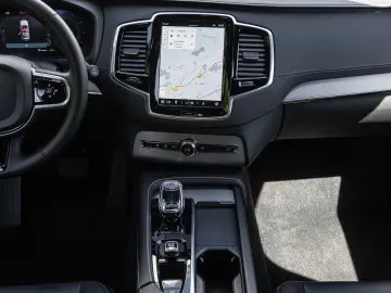 VOLVO XC90 Plus Dark AWD 7-Sitzer