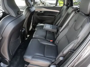 VOLVO XC90 Plus Dark AWD 7-Sitzer