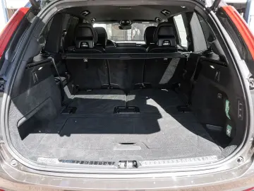 VOLVO XC90 Plus Dark AWD 7-Sitzer