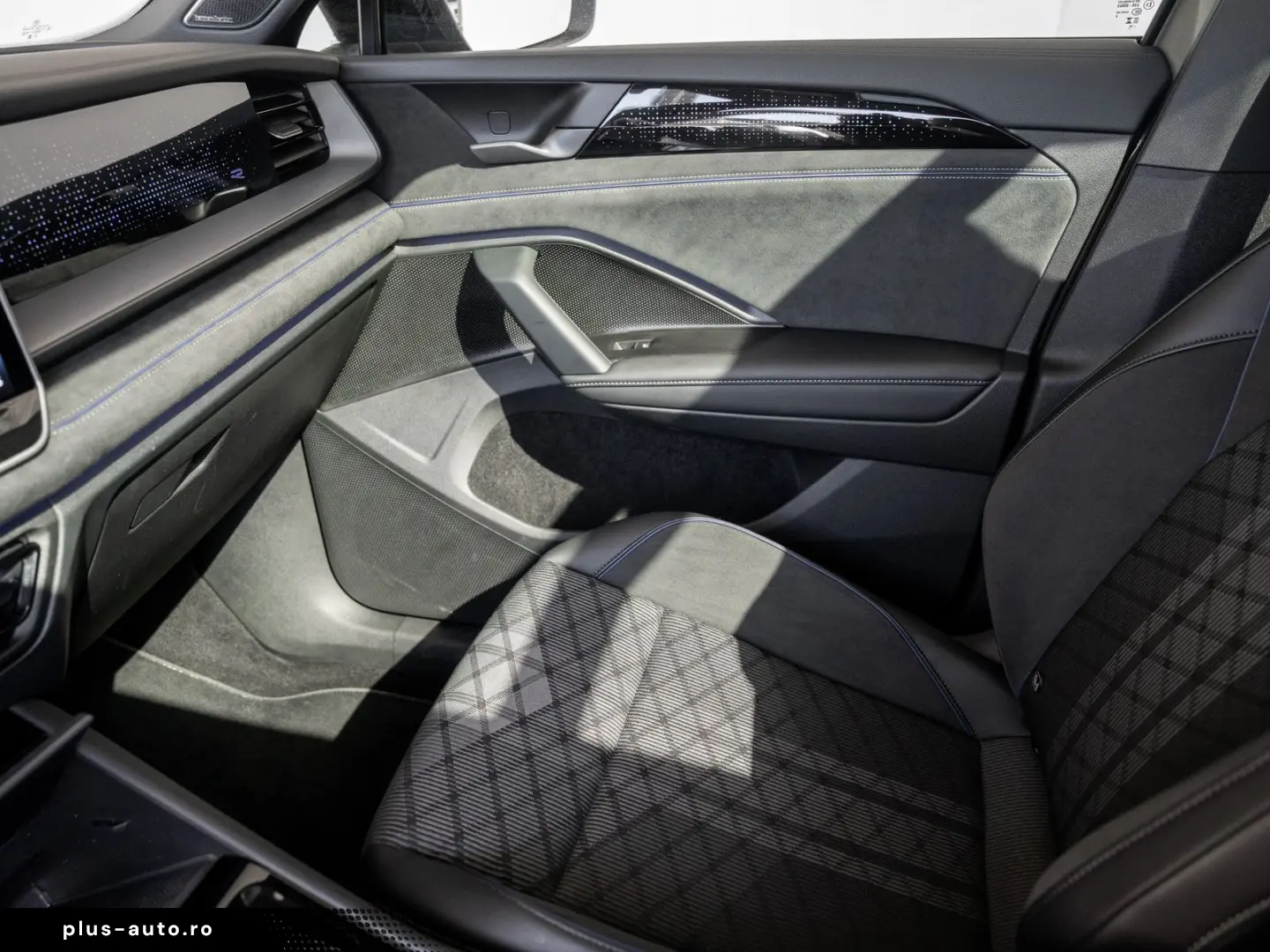 VW Tayron R-Line 2.0 TSI DSG DCC - 7 locuri