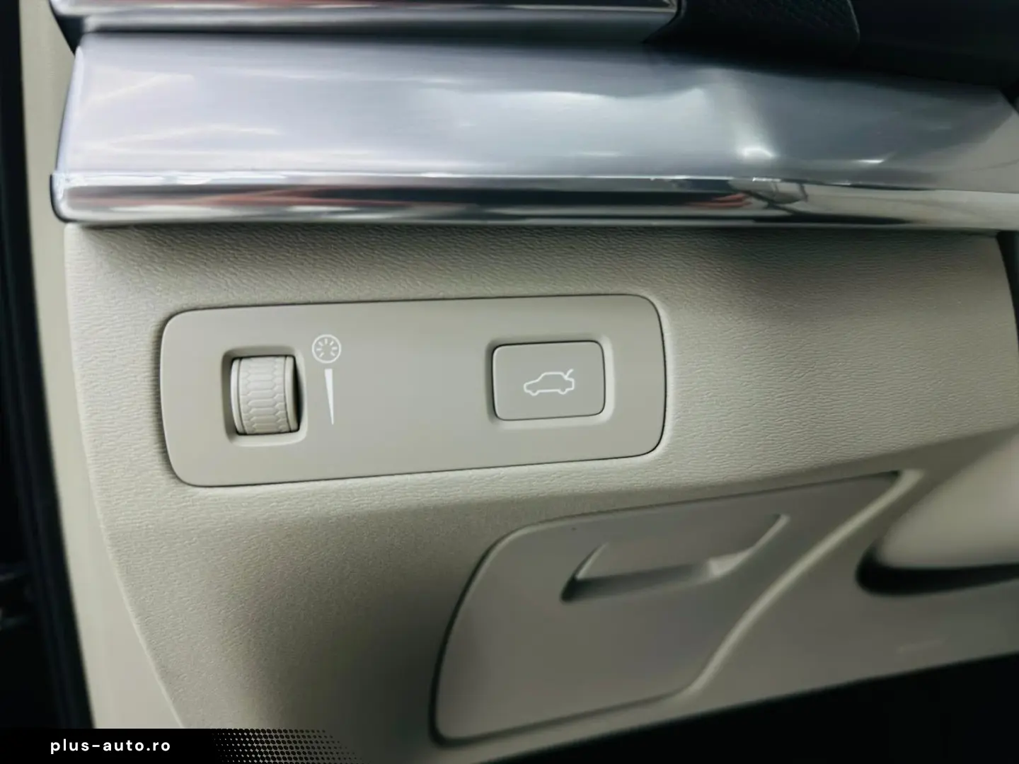 VOLVO XC90 2017 2.0D E6 4x4 Garantie 12 Luni Rate Avans 0 Do
