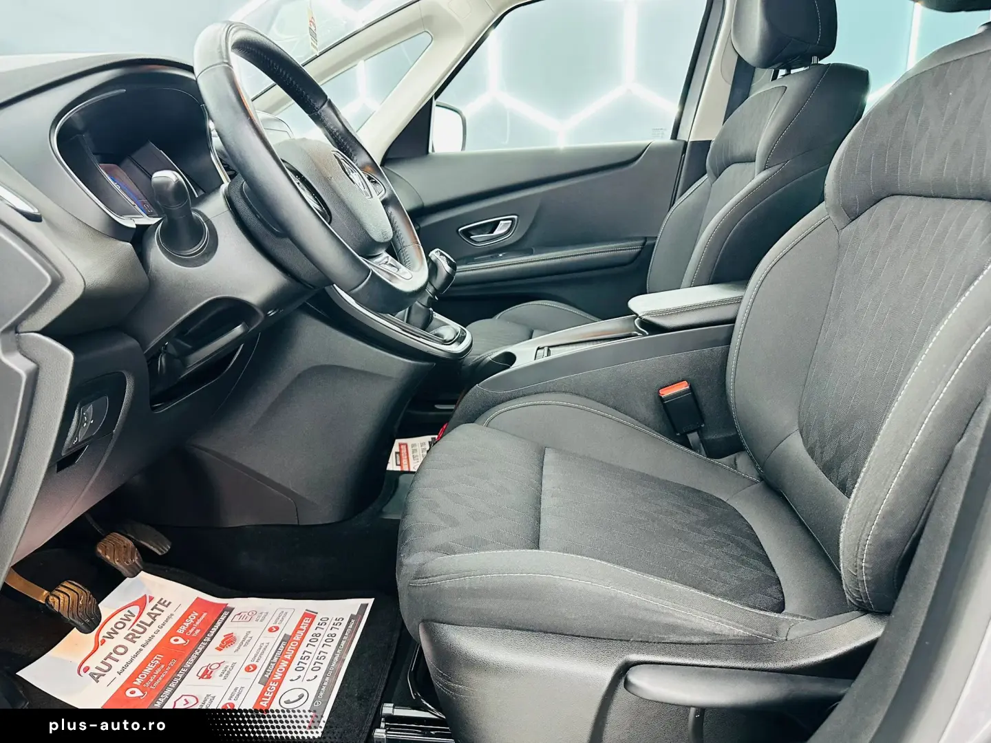 RENAULT SCENIC 2018 1.3i E6 7 Locuri Garantie 12 Luni Rate A