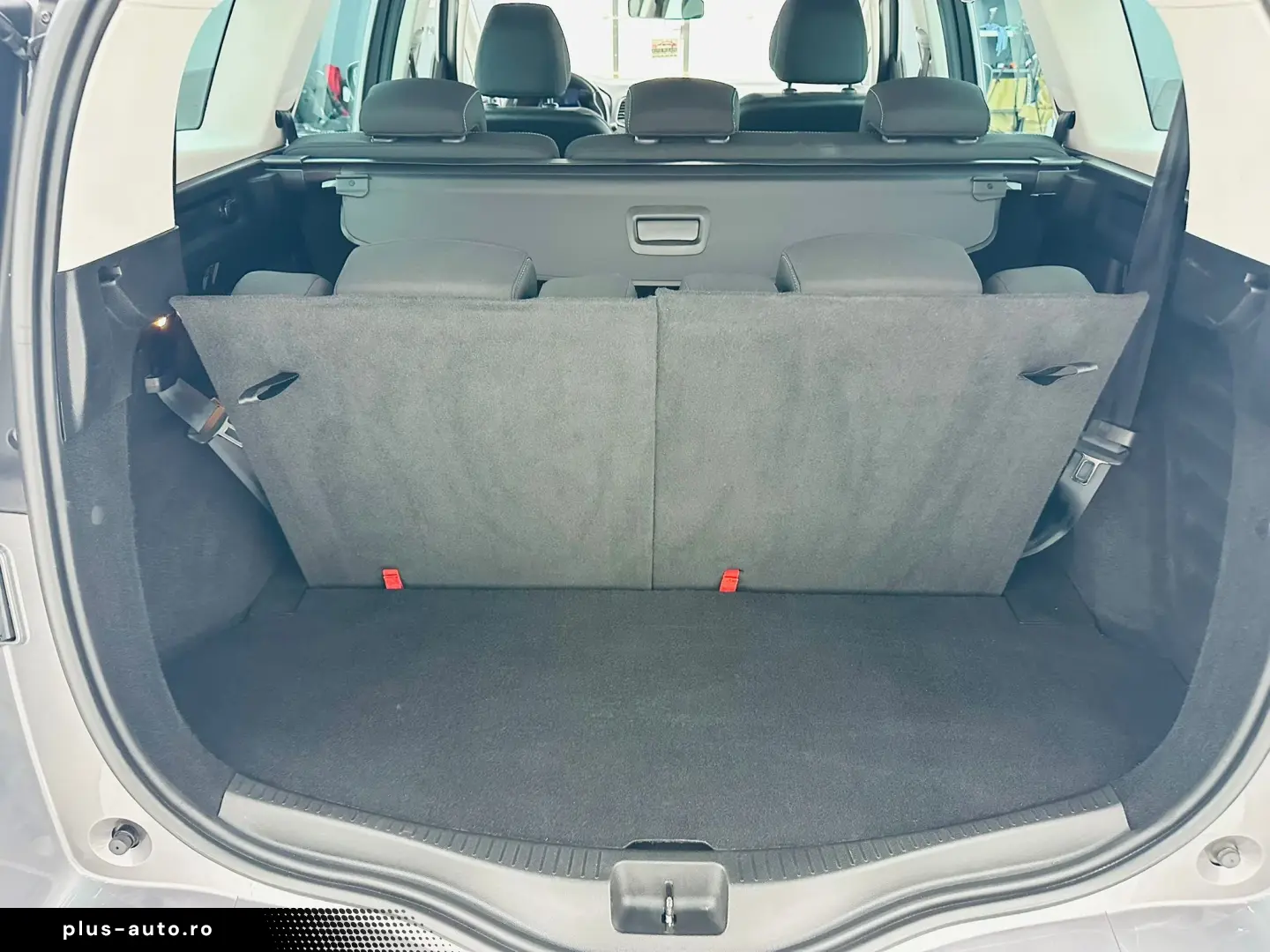 RENAULT SCENIC 2018 1.3i E6 7 Locuri Garantie 12 Luni Rate A