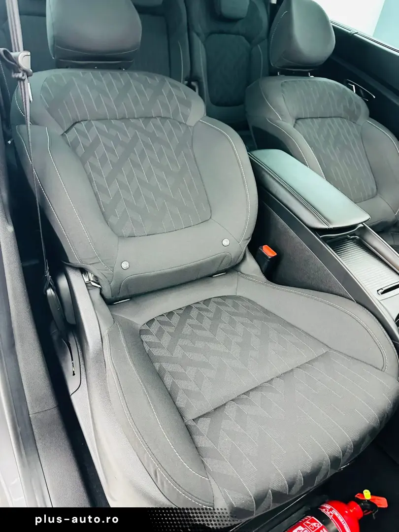 RENAULT SCENIC 2018 1.3i E6 7 Locuri Garantie 12 Luni Rate A