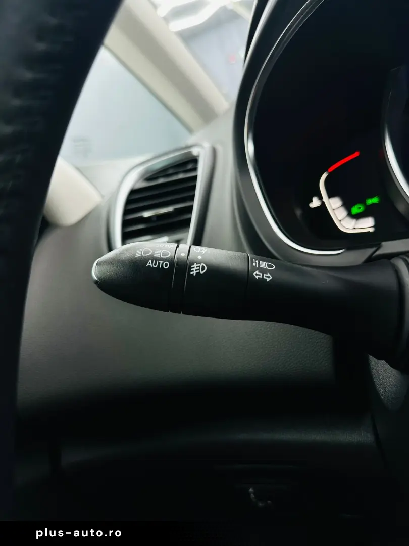 RENAULT SCENIC 2018 1.3i E6 7 Locuri Garantie 12 Luni Rate A