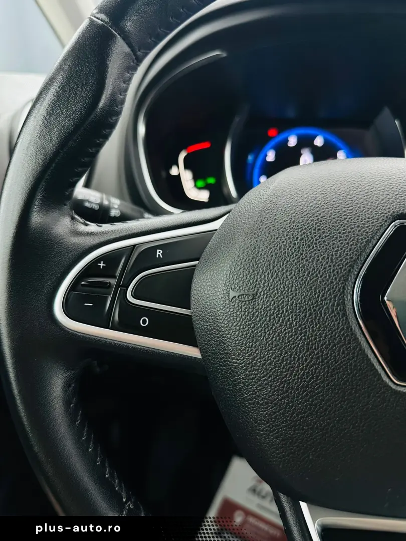 RENAULT SCENIC 2018 1.3i E6 7 Locuri Garantie 12 Luni Rate A