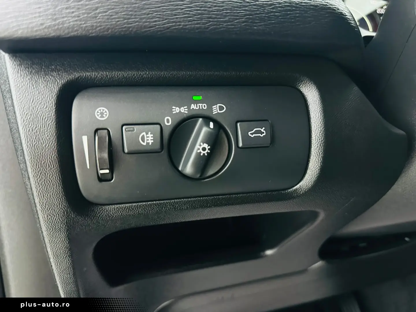 VOLVO V40 2019 2.0D E6 Garantie 12 Luni Rate Avans 0 Doar Cu