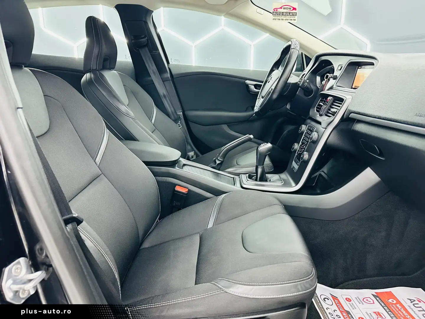 VOLVO V40 2019 2.0D E6 Garantie 12 Luni Rate Avans 0 Doar Cu