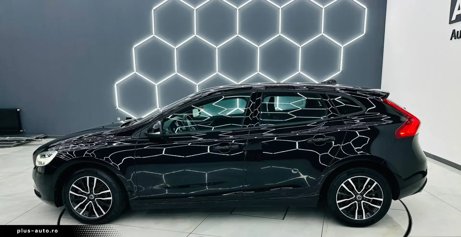 VOLVO V40 2019 2.0D E6 Garantie 12 Luni Rate Avans 0 Doar Cu