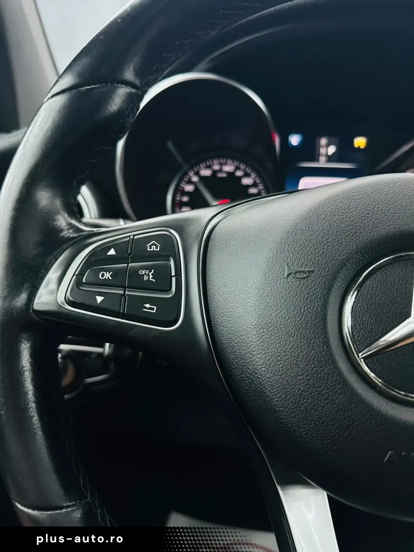 MERCEDESBENZ Glc 300 2018 2.0i E6 4x4 Garantie 12 Luni Rate
