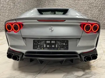 FERRARI 812 GTS -V12   CARBON-LIFT-CAMERA