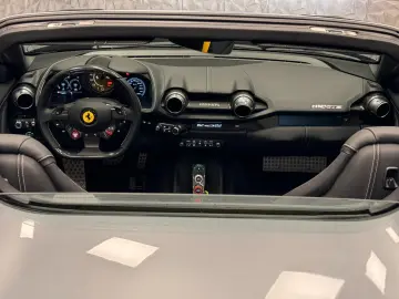 FERRARI 812 GTS -V12   CARBON-LIFT-CAMERA