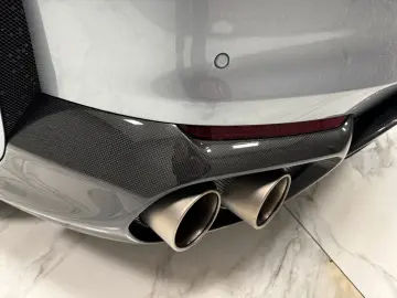FERRARI 812 GTS -V12   CARBON-LIFT-CAMERA
