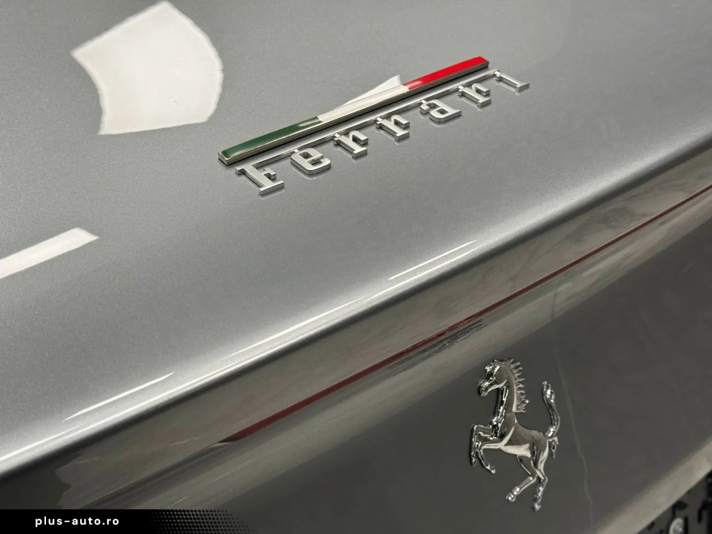 FERRARI 812 GTS -V12   CARBON-LIFT-CAMERA