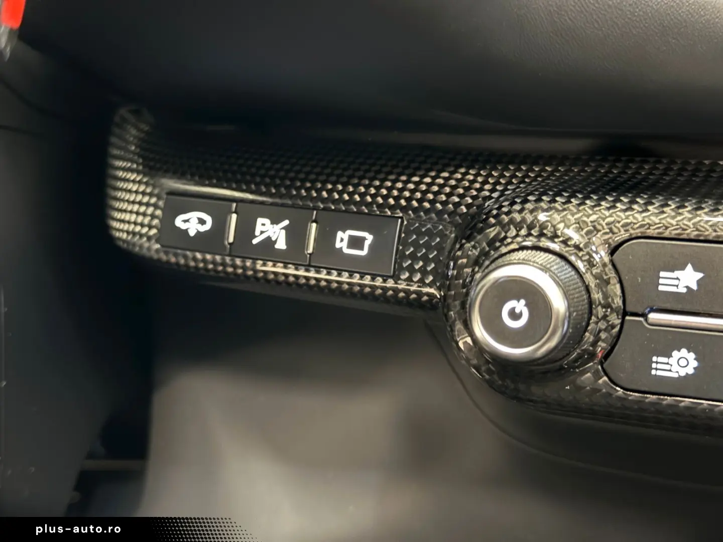 FERRARI 812 GTS -V12   CARBON-LIFT-CAMERA