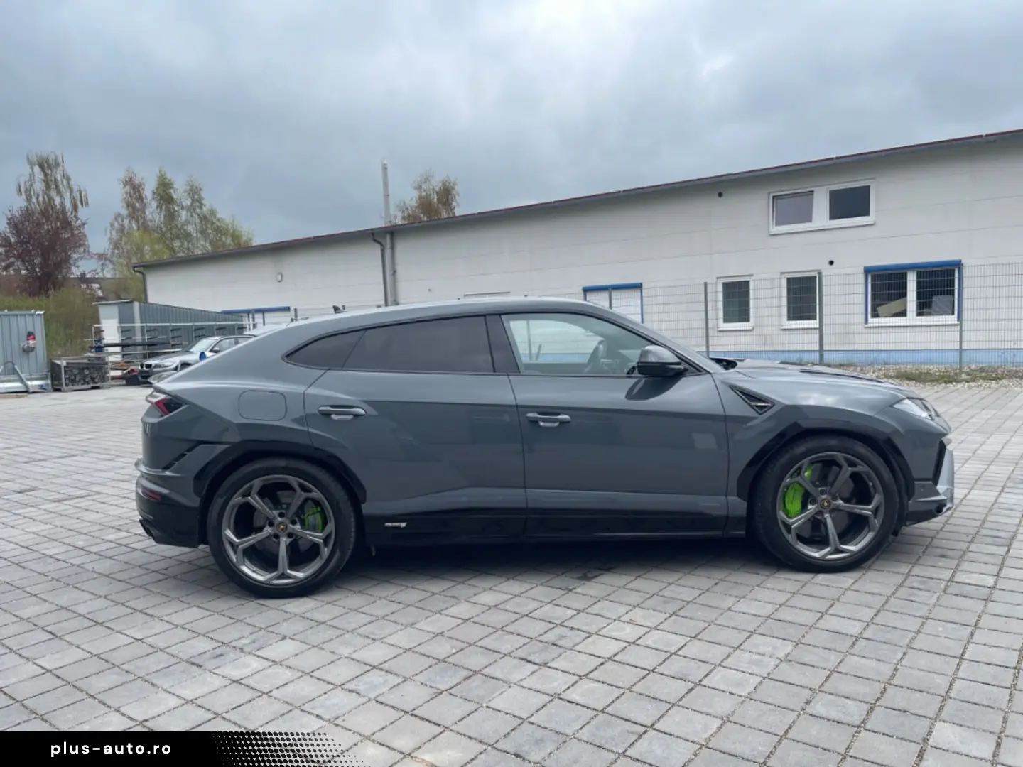 LAMBORGHINI Urus S 4.0 V8 Sport   1. Hand