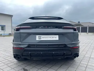 LAMBORGHINI Urus S 4.0 V8 Sport   1. Hand