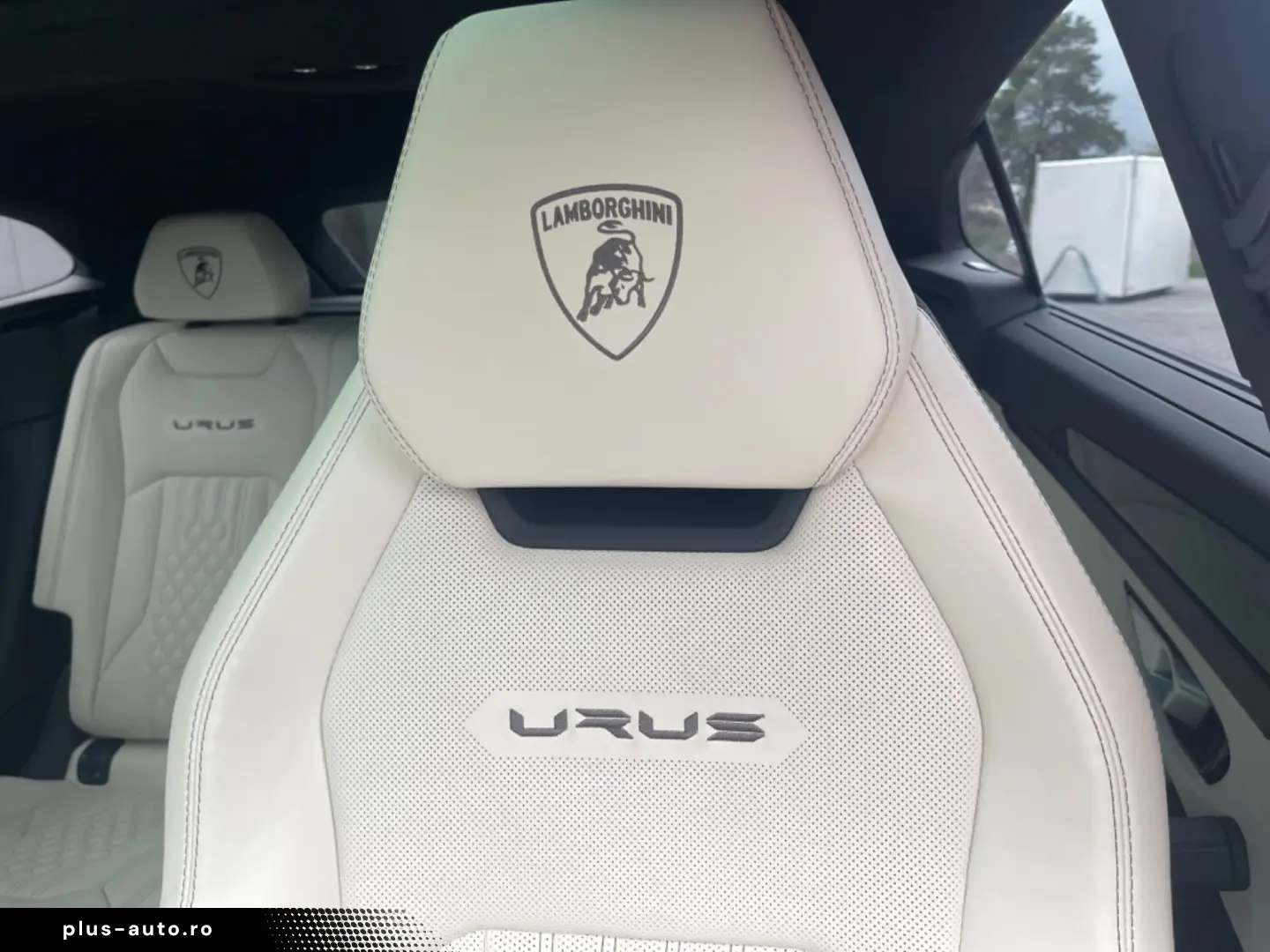 LAMBORGHINI Urus S 4.0 V8 Sport   1. Hand