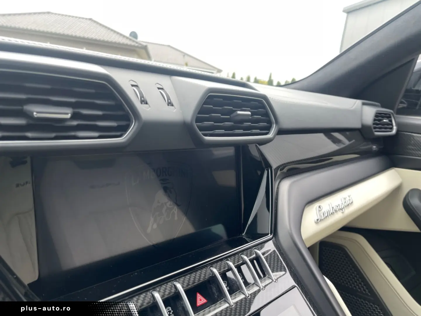 LAMBORGHINI Urus S 4.0 V8 Sport   1. Hand