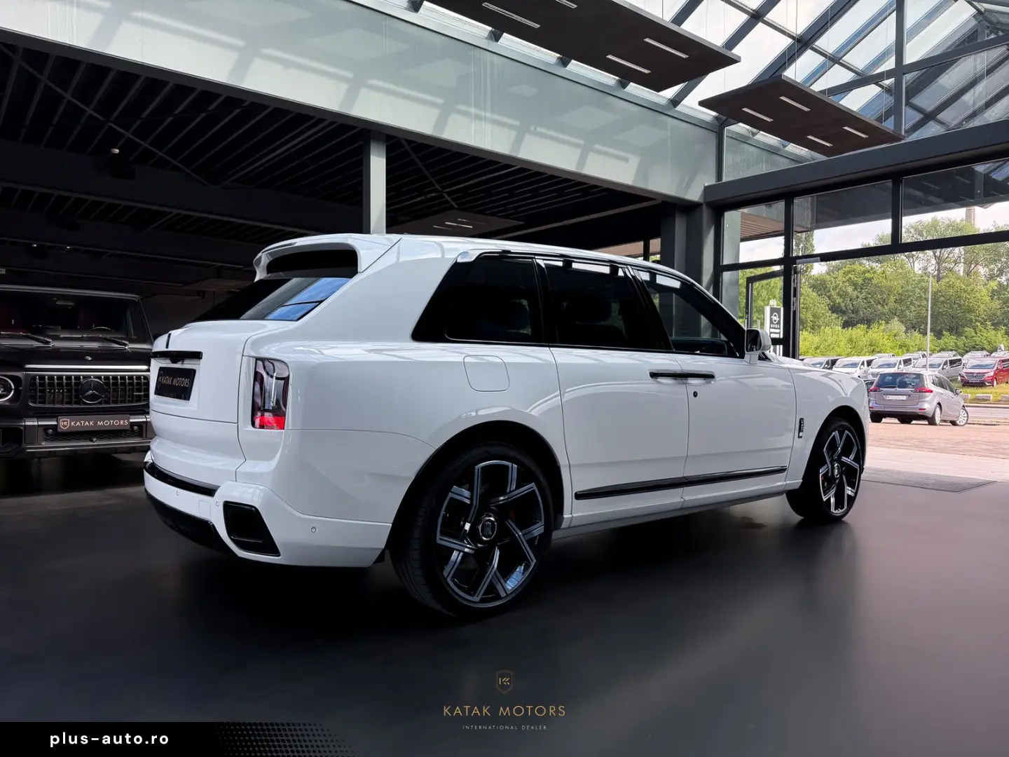 ROLLS ROYCE Cullinan BLACK BADGE SERIES II BESPOKE STAR BLUE