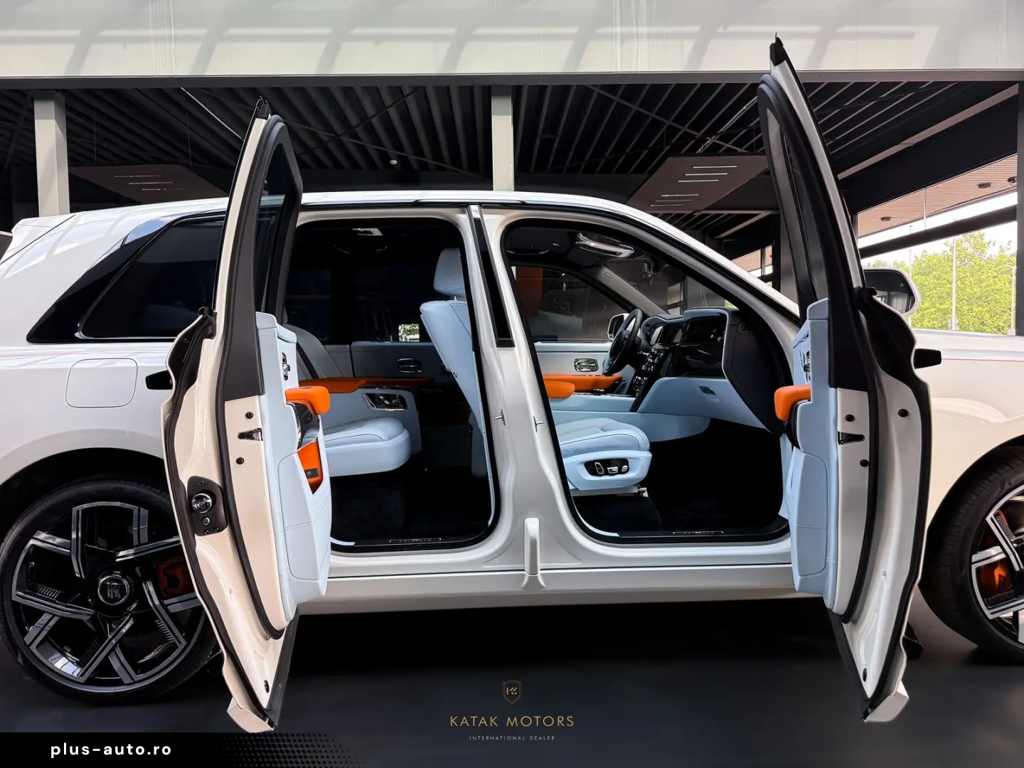 ROLLS ROYCE Cullinan BLACK BADGE SERIES II BESPOKE STAR BLUE