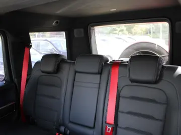 MERCEDES-BENZ G 63 AMG Night Magno Performance