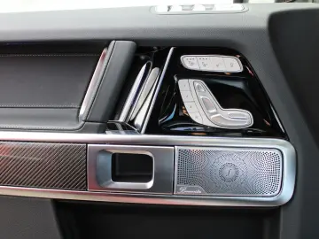MERCEDES-BENZ G 63 AMG Night Magno Performance