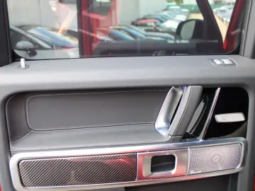 MERCEDES-BENZ G 63 AMG Night Magno Performance