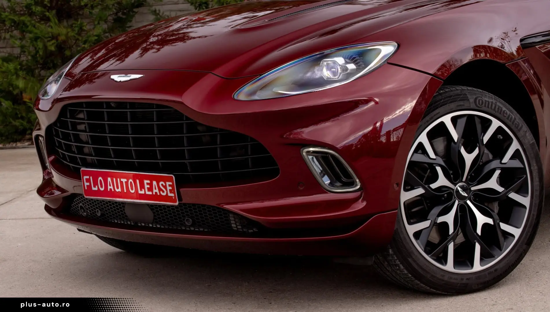 Aston-Martin Dbx