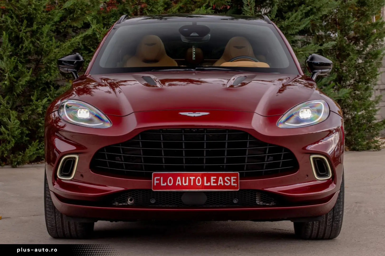 Aston-Martin Dbx
