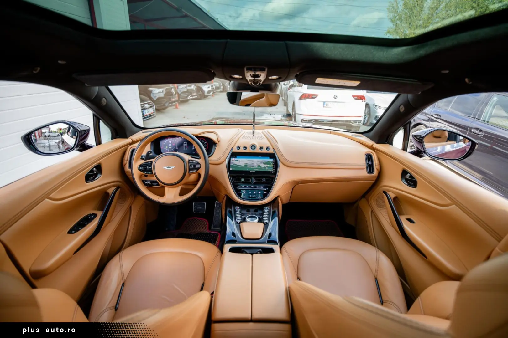 Aston-Martin Dbx
