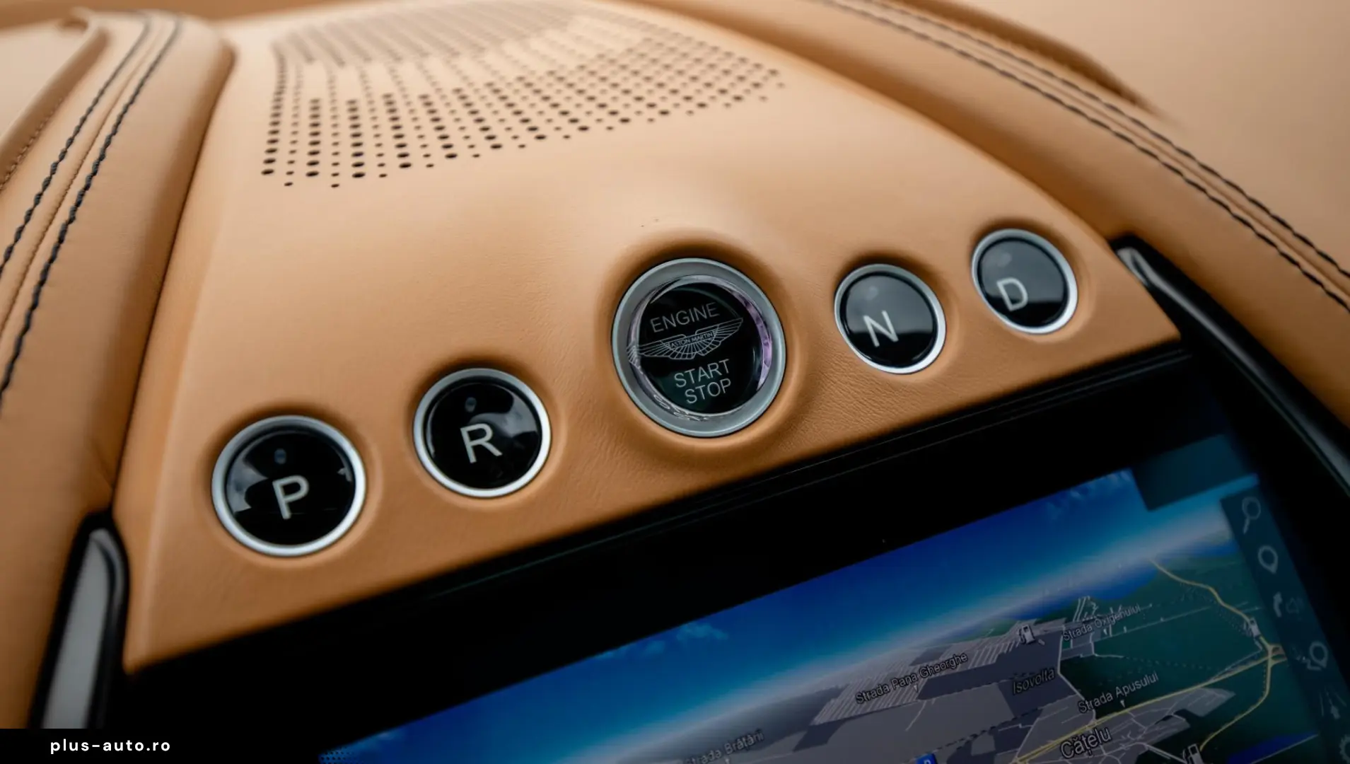 Aston-Martin Dbx