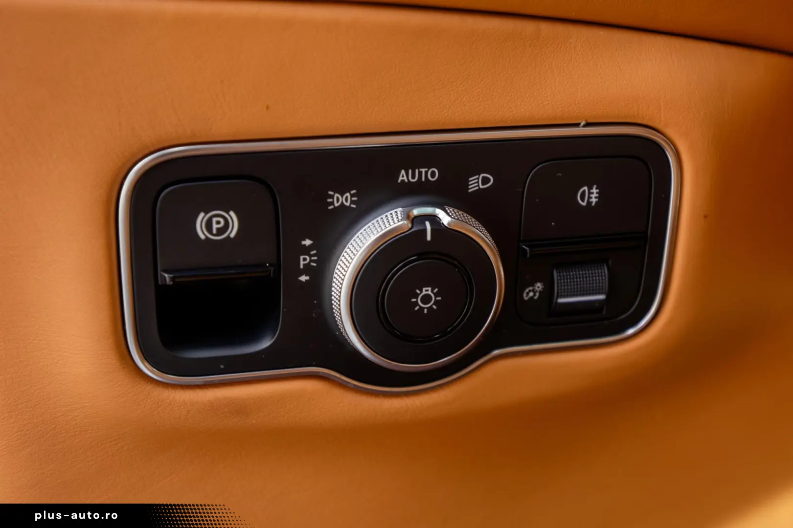Aston-Martin Dbx