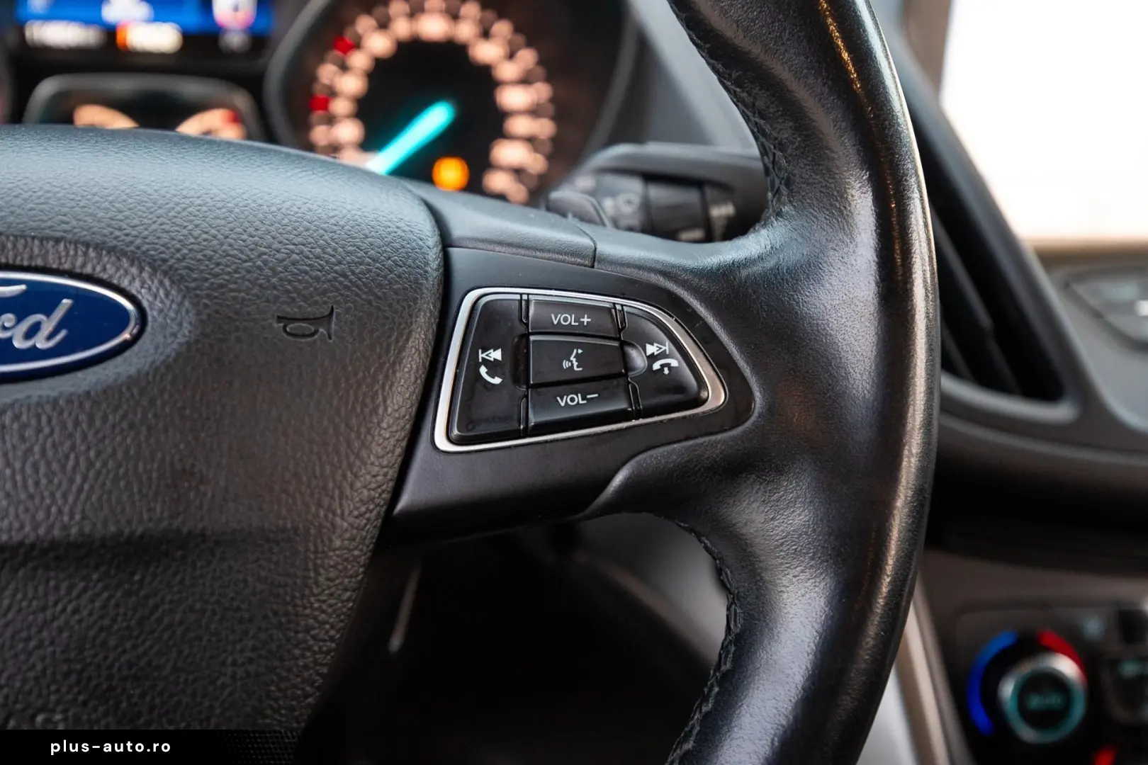 Ford Kuga 4X4 150CP - GARANTIE - Leasing FIRMA NOUA