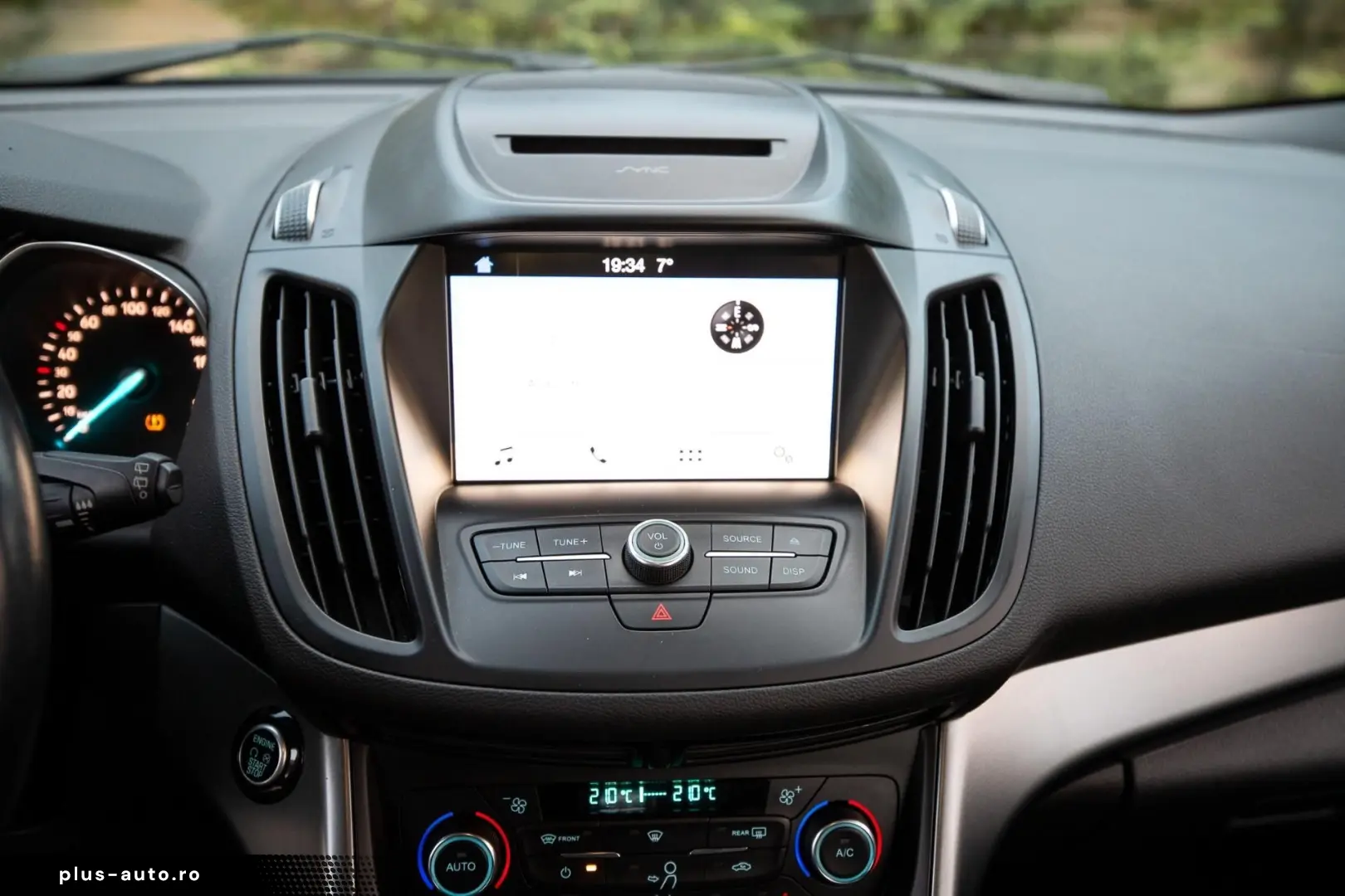 Ford Kuga 4X4 150CP - GARANTIE - Leasing FIRMA NOUA