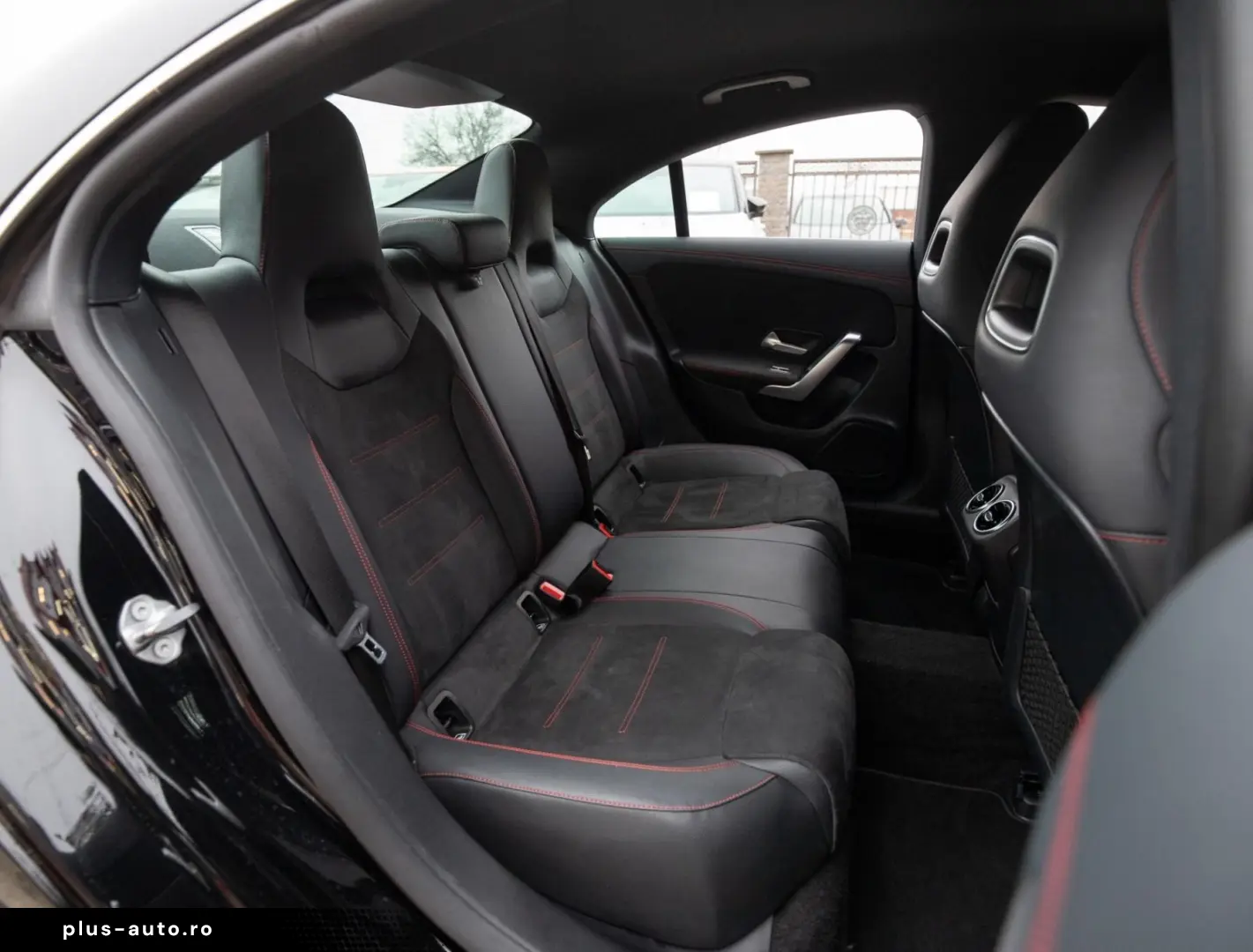Mercedes-Benz Cla-180
