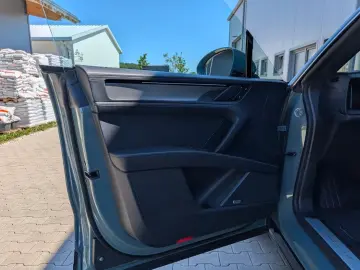 Porsche Cayenne Electric  21-ZOLL  HD-MATRIX